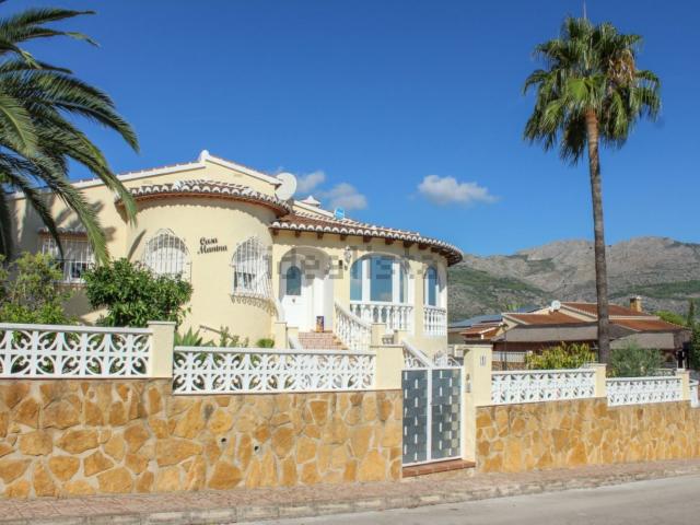Chalet, Orba