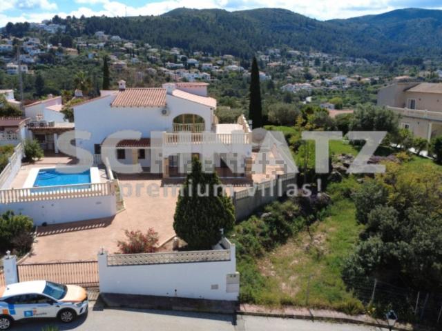 Chalet, Orba