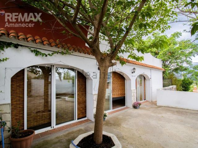 Chalet, Orba