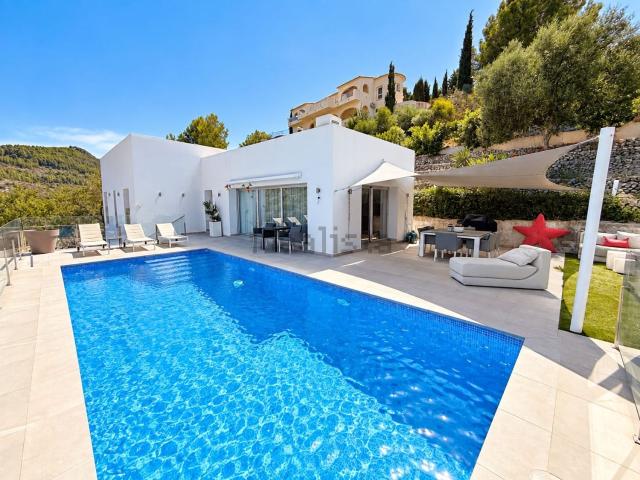 Chalet, Orba