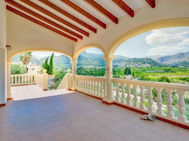 Chalet, Orba