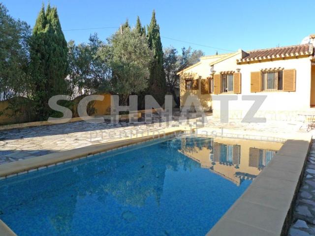 Chalet, Orba