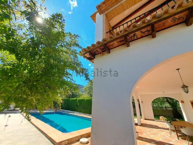 Chalet, Orba