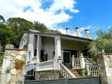 Chalet, Òrrius