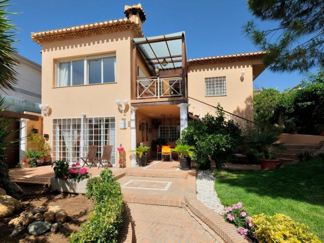 Chalet, Otura