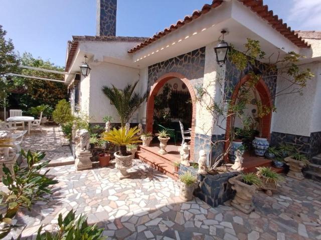 Chalet, Otura