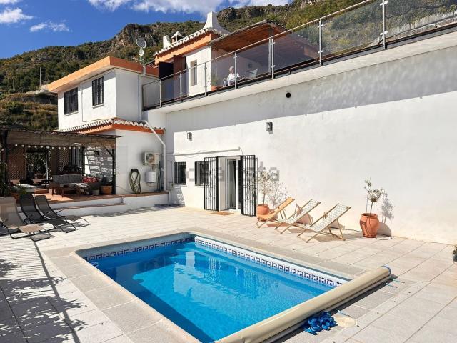 Chalet, Otivar