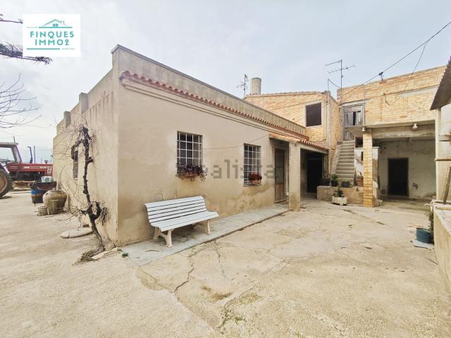 Chalet, L&apos Aldea