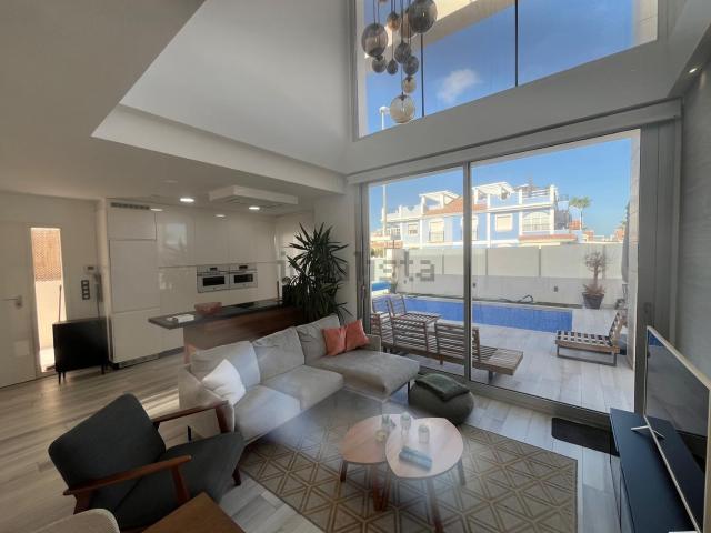 Chalet, Lomas de Cabo Roig, Orihuela
