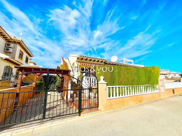 Chalet, Lomas de Cabo Roig, Orihuela