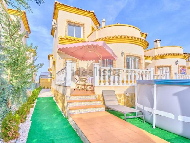 Chalet, Los Montesinos