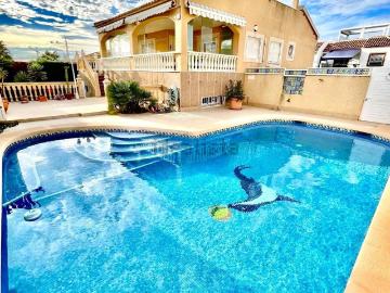 Chalet, Zona Lago Los Almendros, Orihuela