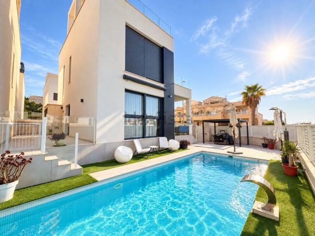 Chalet, Los Balcones y los Altos, Orihuela