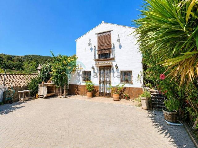 Chalet, Los Llanos, Estepona