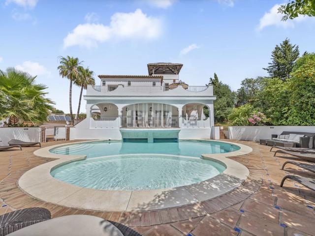 Chalet, Los Llanos, Estepona