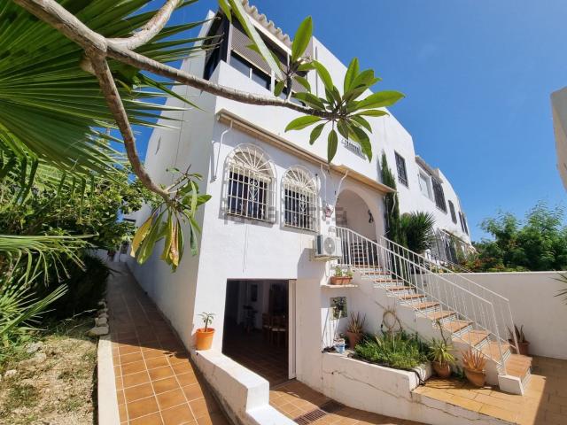 Chalet, La Colina, Torremolinos