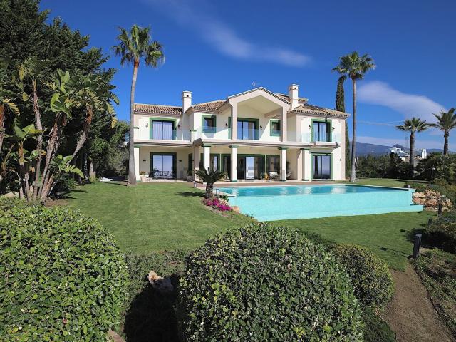 Chalet, La Concha Resina Golf, Estepona