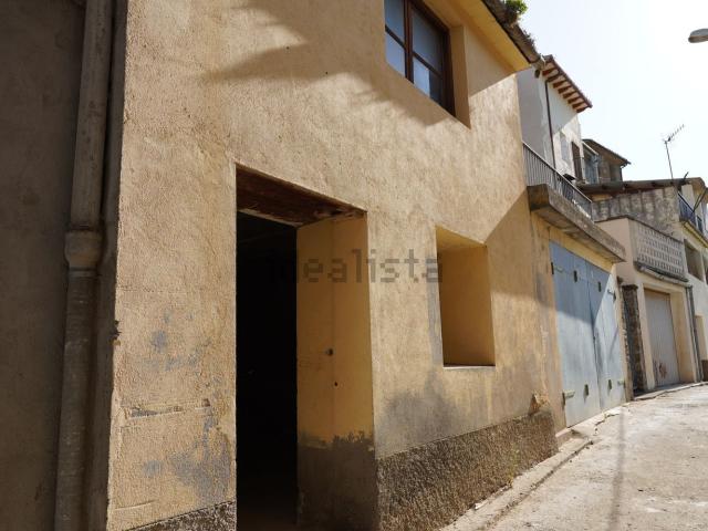 Chalet, La Fueva