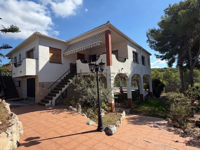 Chalet, La Pobla de Montornès