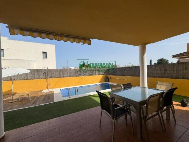 Chalet, La Pobla de Vallbona