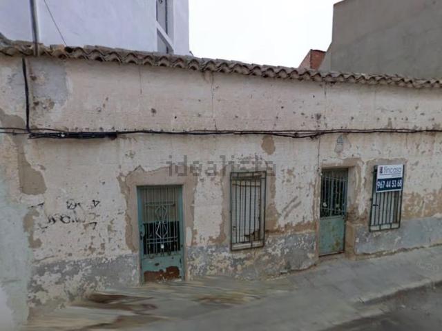 Chalet, La Roda