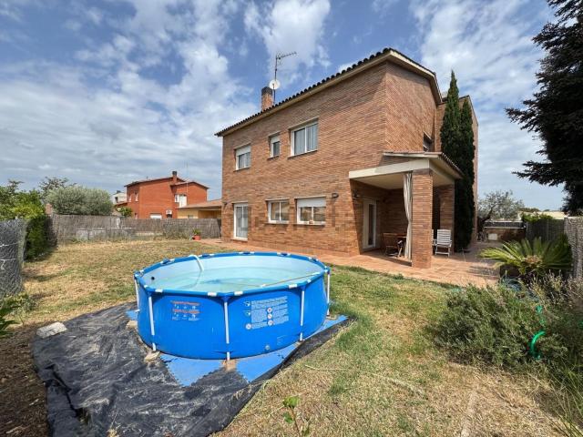 Chalet, La Torre de Claramunt