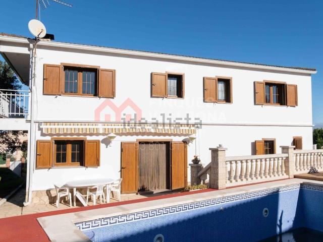 Chalet, La Torre de Claramunt