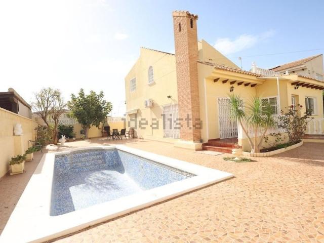 Chalet, La Zenia, Orihuela