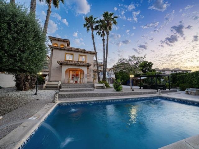 Chalet, La Zenia, Orihuela