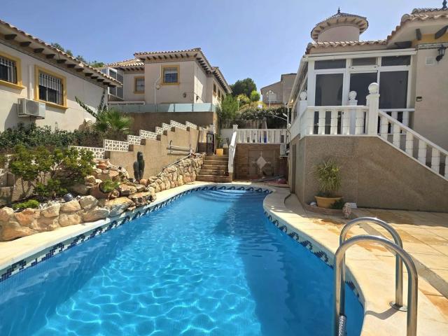 Chalet, Las Filipinas, Orihuela