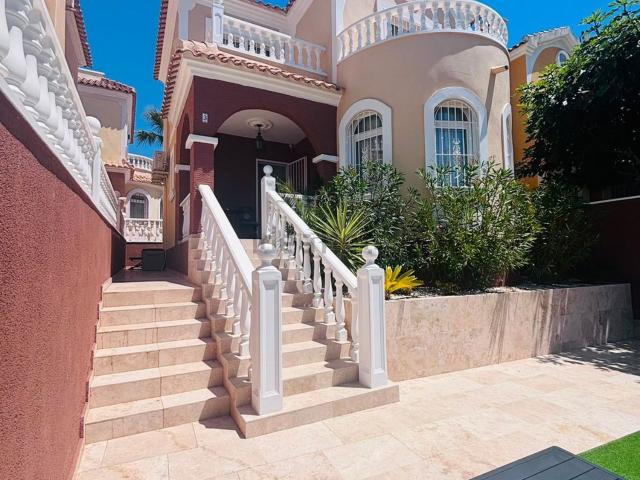Chalet, Las Filipinas, Orihuela