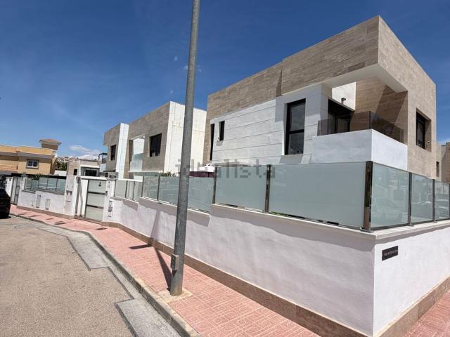 Chalet, Las Filipinas, Orihuela