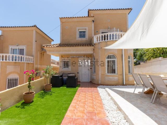 Chalet, Las Filipinas, Orihuela