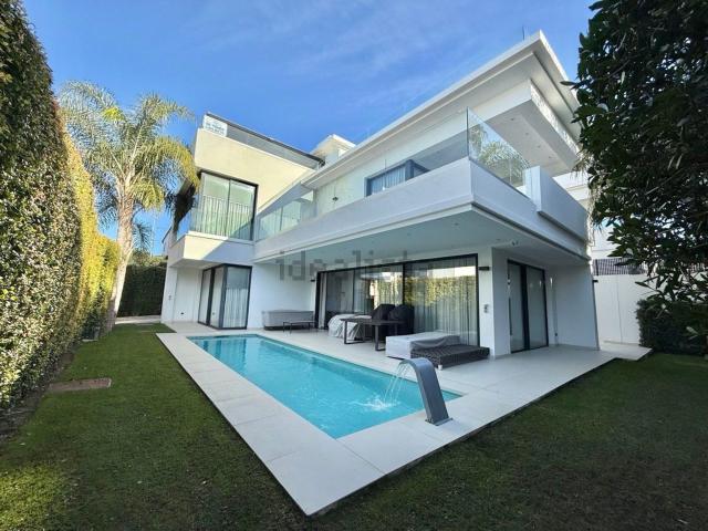 Chalet, Las Lomas de Río Verde, Marbella