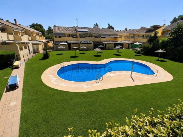 Chalet, Las Lomas, Estepona