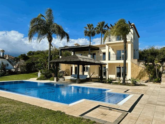 Chalet, Las Lomas, Estepona