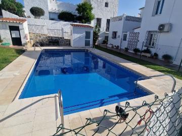 Chalet, Las Lomas, Estepona
