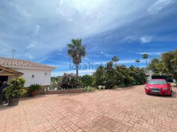 Chalet, Las Lomas, Estepona