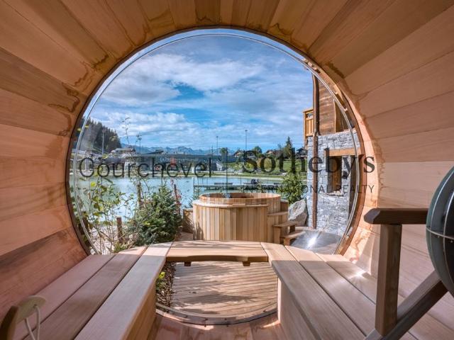 Chalet Le Moulin Au bord du lac de Courchevel Le Praz