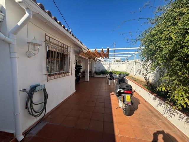 Chalet, Les Bassetes El Marjal, Denia