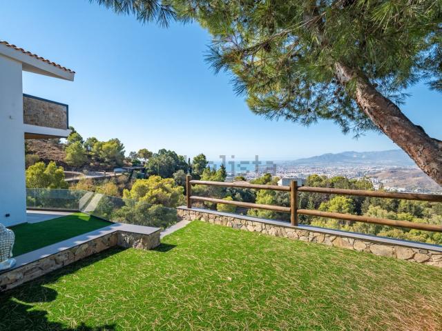 Chalet, Limonar, Málaga
