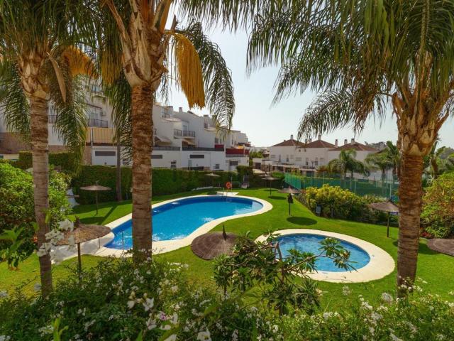 Chalet, Limonar, Málaga