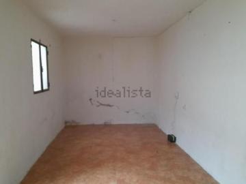 Chalet, Linares