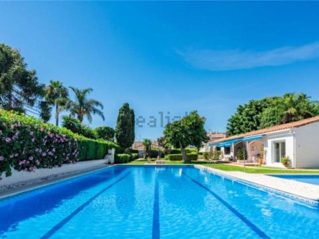 Chalet, Linda Vista Nueva Alcántara Cortijo Blanco, Marbella