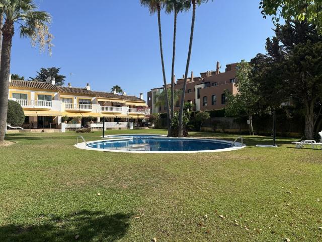 Chalet, Linda Vista Nueva Alcántara Cortijo Blanco, Marbella