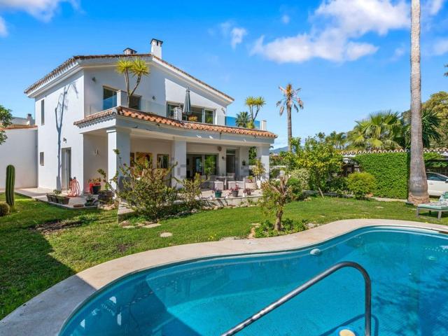 Chalet, Linda Vista Nueva Alcántara Cortijo Blanco, Marbella