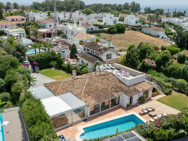 Chalet, Linda Vista Nueva Alcántara Cortijo Blanco, Marbella