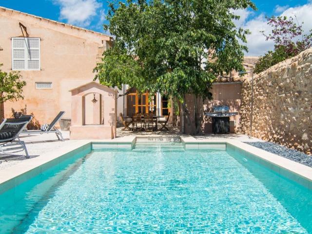 Chalet, Llucmajor