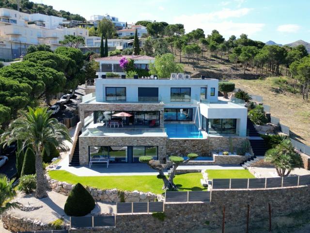 Chalet, Llançà