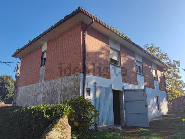 Chalet, Llanes